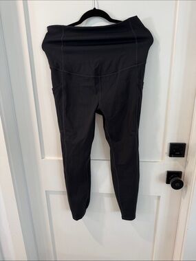Fabletics maternity leggings